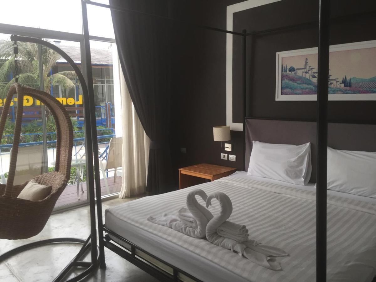 Lg Lemon Grass Hotel Na Chom Thian Exterior photo